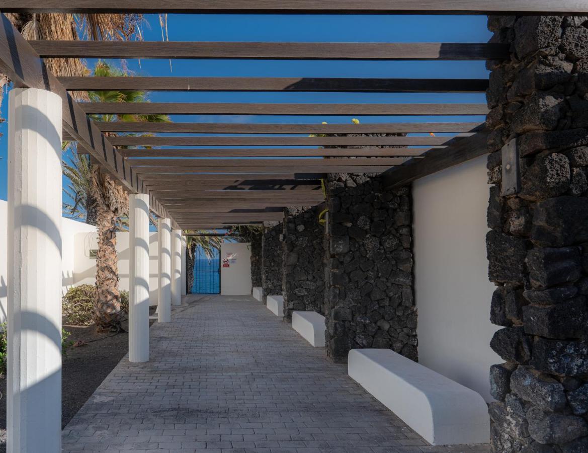 Apartamento En Playa Roca Primer Linea De Mar Costa Teguise Exterior foto